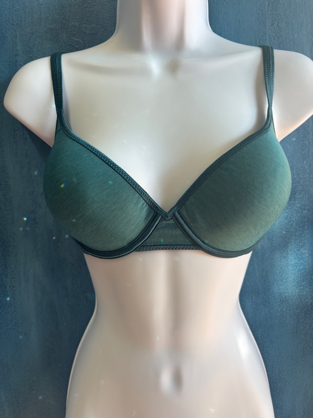 Women’s Smooth T-Shirt Bra in Deep Green